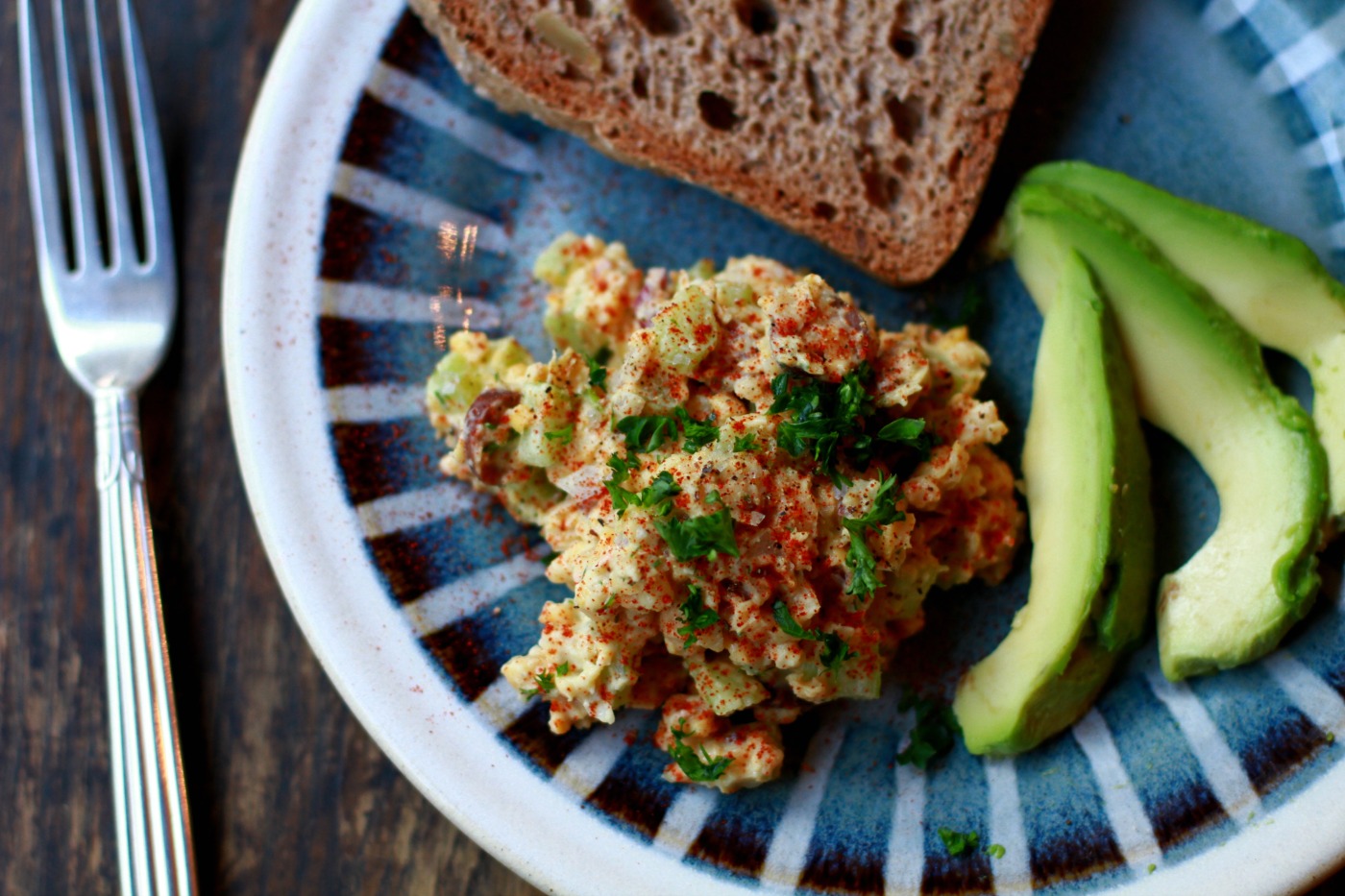 smashed chickpea salad