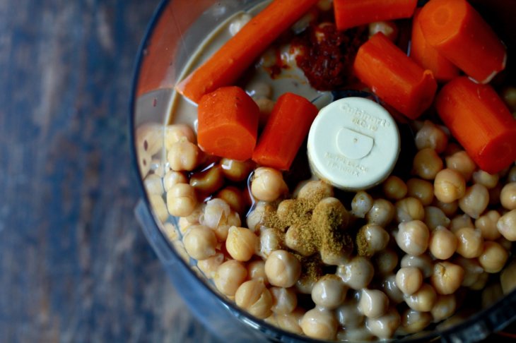 carrot hummus food processor