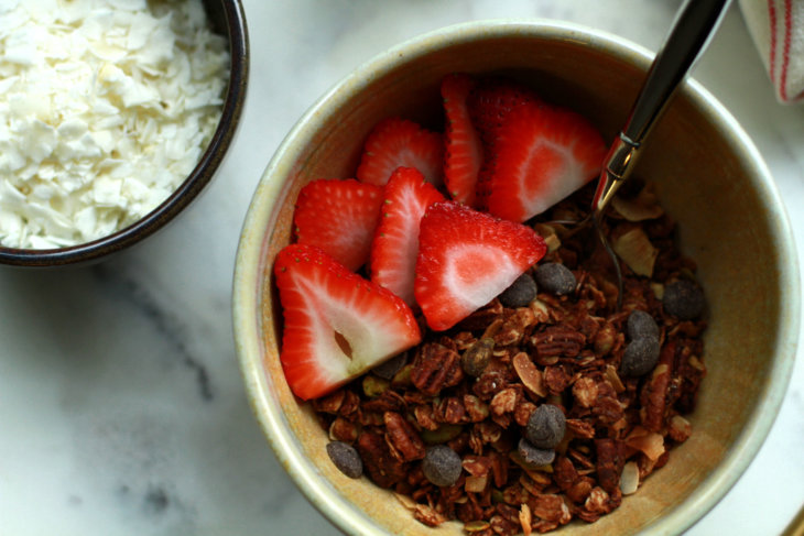 chocolate pecan granola with tahini