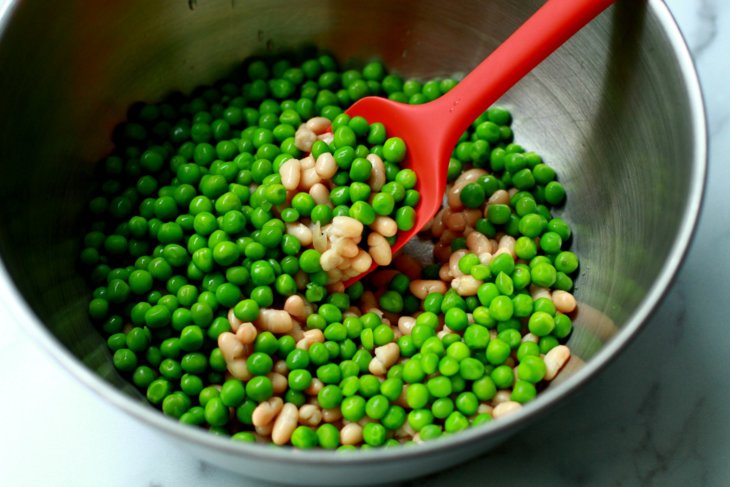 minted pea and white bean salad